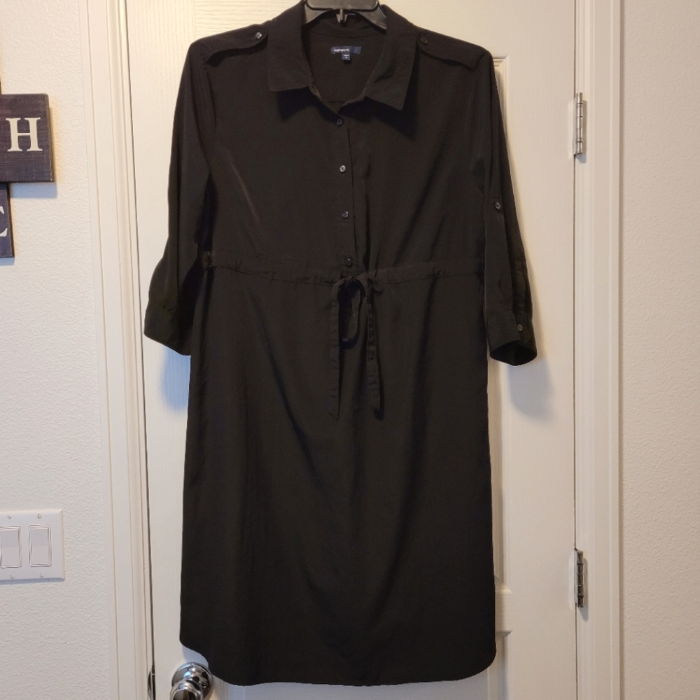 Gap Maternity Collar Dress w/Button Details. Size XL